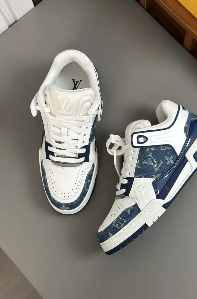 hype Louis Vuitton Sneakers