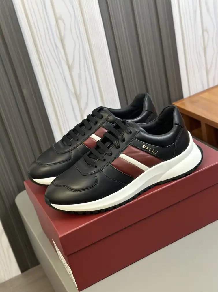 hype Burberry Sneakers