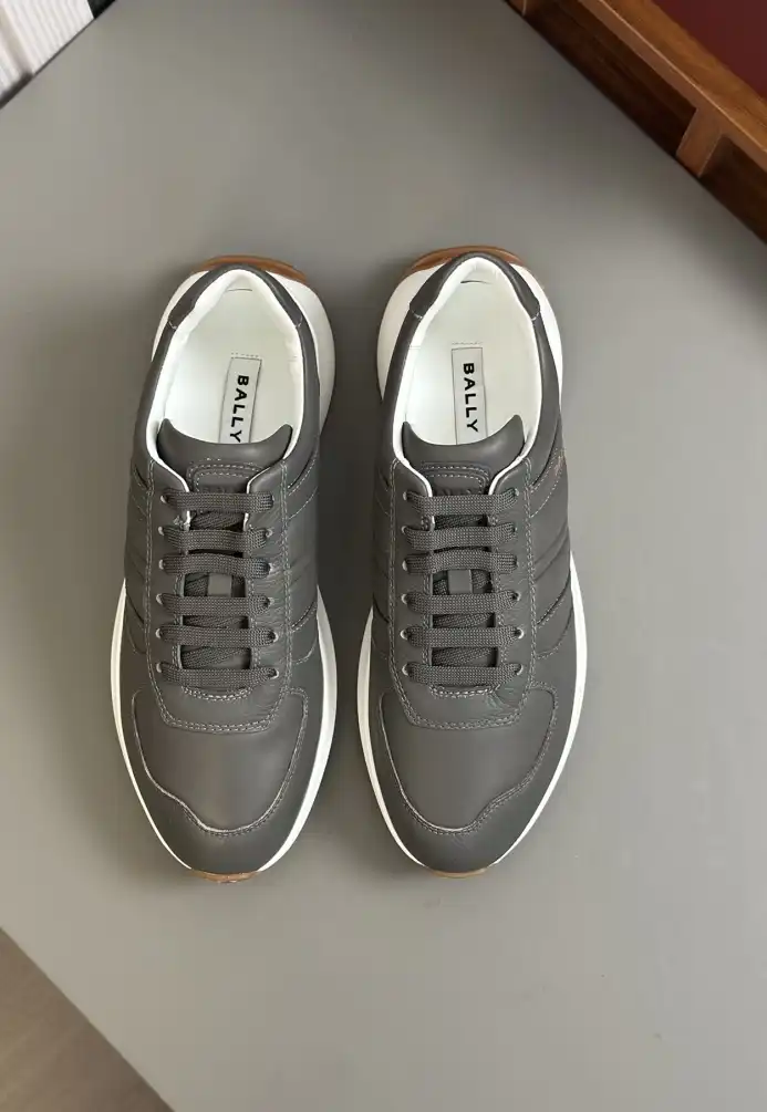 hype Burberry Sneakers