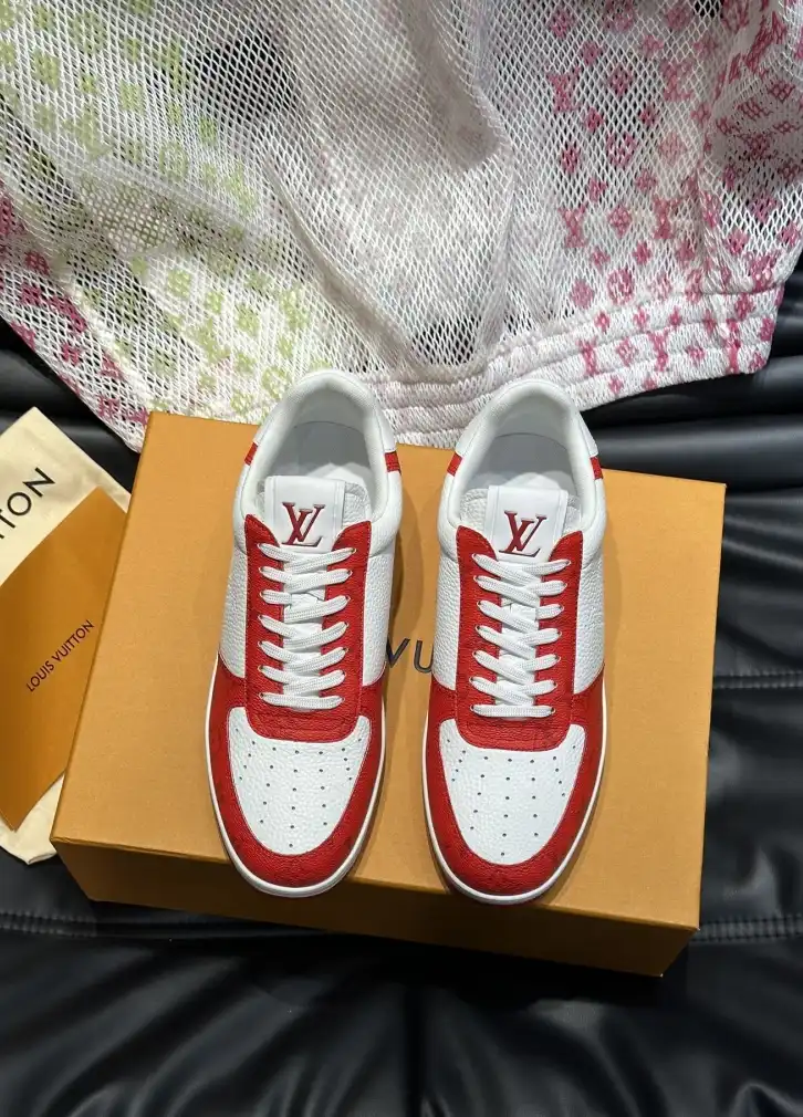 hype Louis Vuitton Sneakers