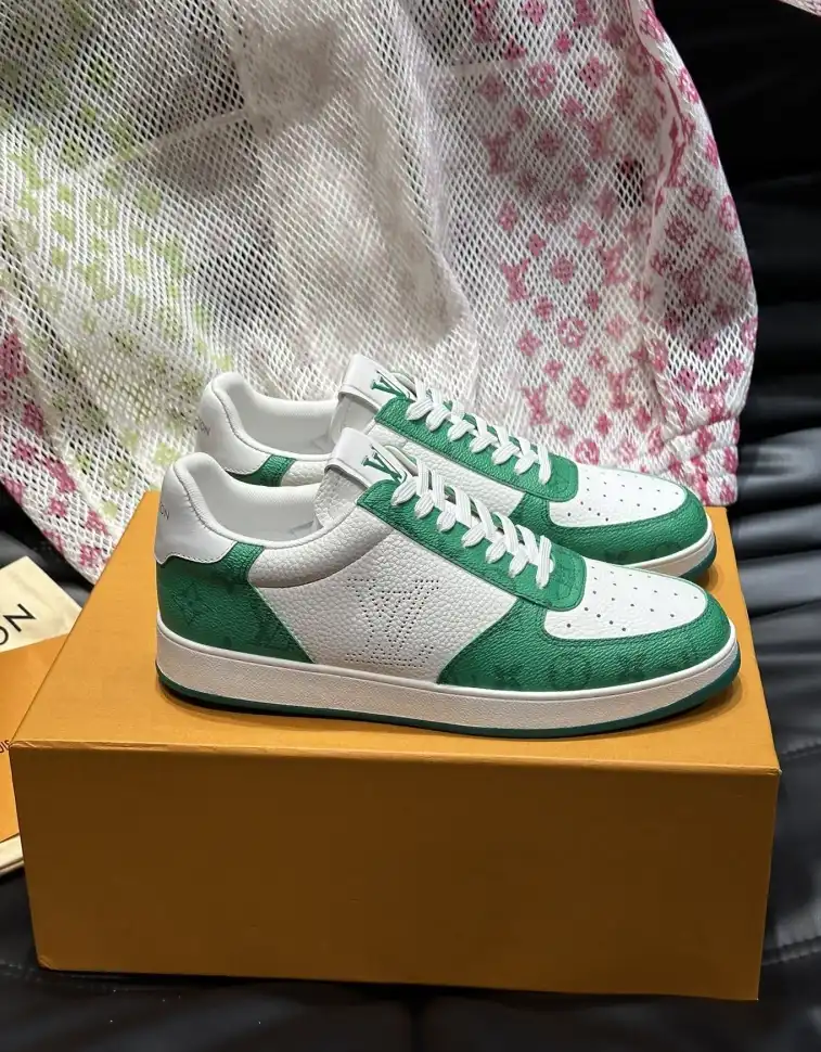 hype Louis Vuitton Sneakers