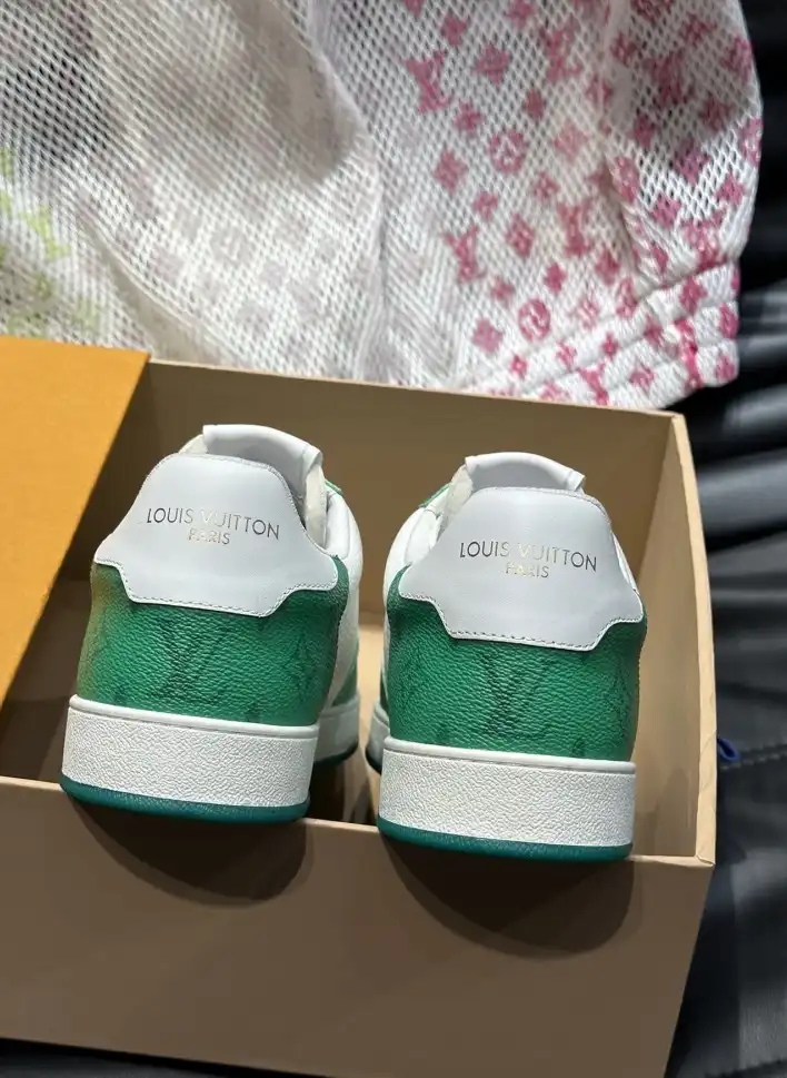 hype Louis Vuitton Sneakers