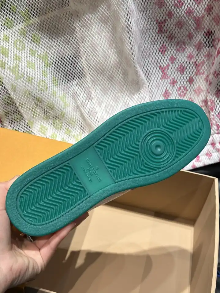 hype Louis Vuitton Sneakers