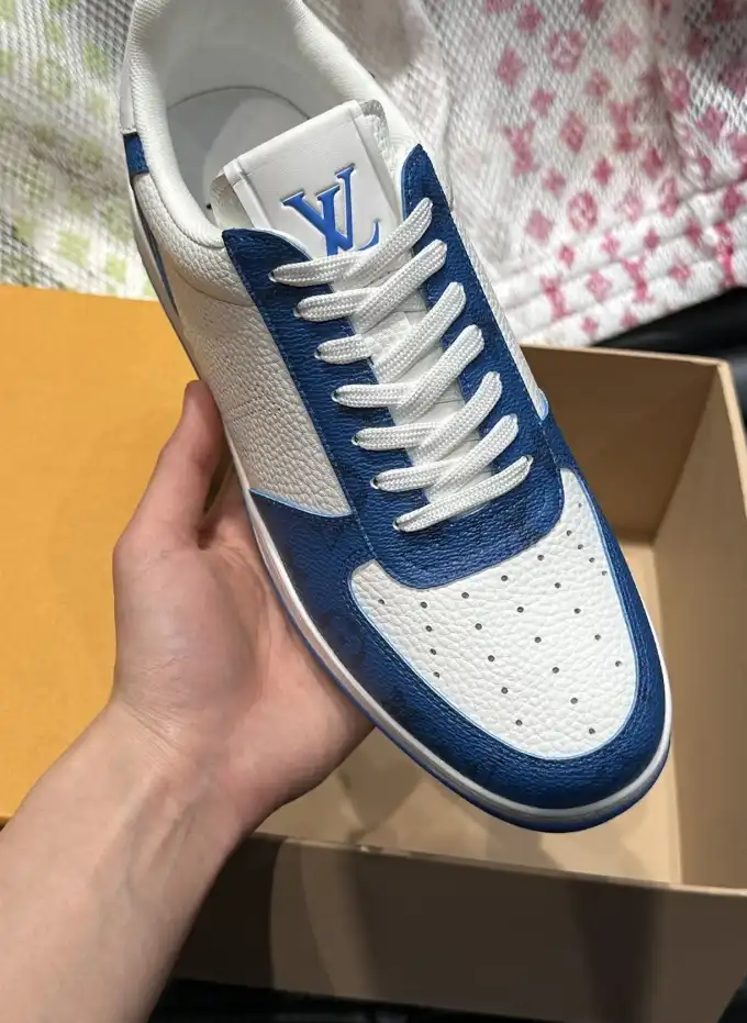 hype Louis Vuitton Sneakers