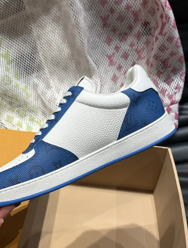 hype Louis Vuitton Sneakers