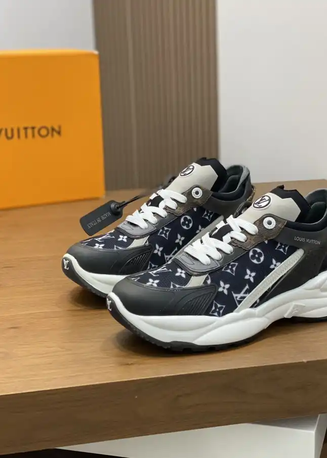 hype Louis Vuitton Sneakers