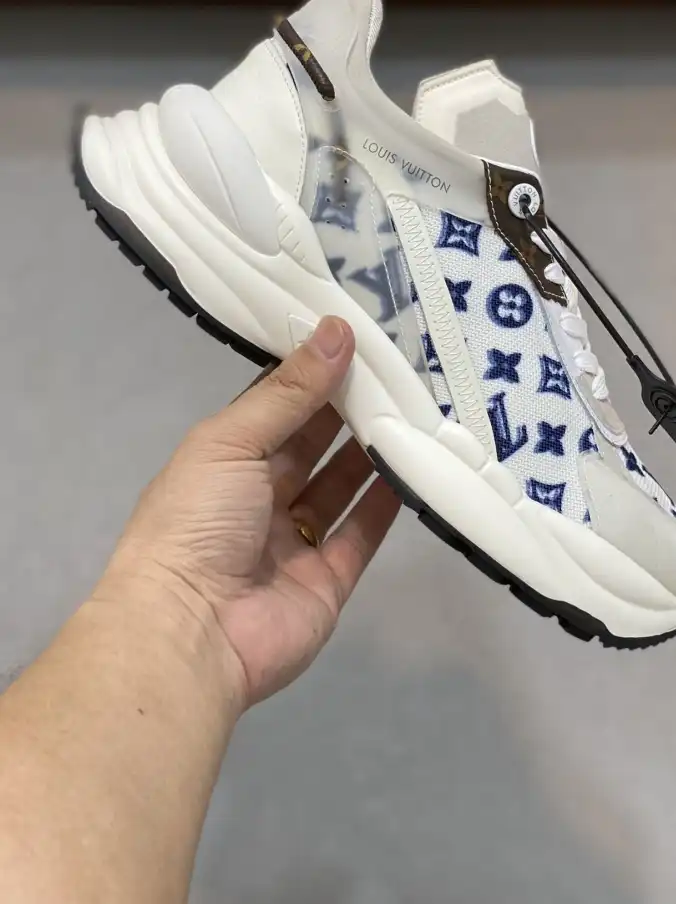 hype Louis Vuitton Sneakers