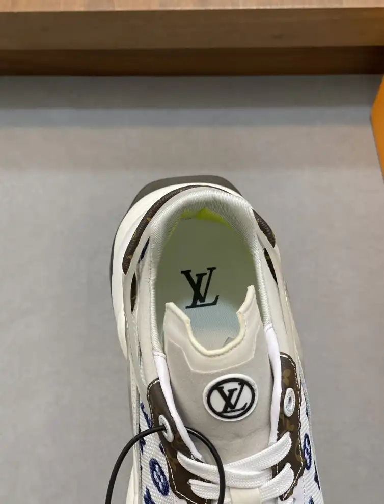 hype Louis Vuitton Sneakers