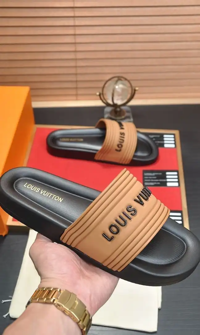 hype LV Slippers