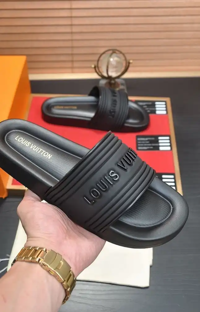 hype LV Slippers