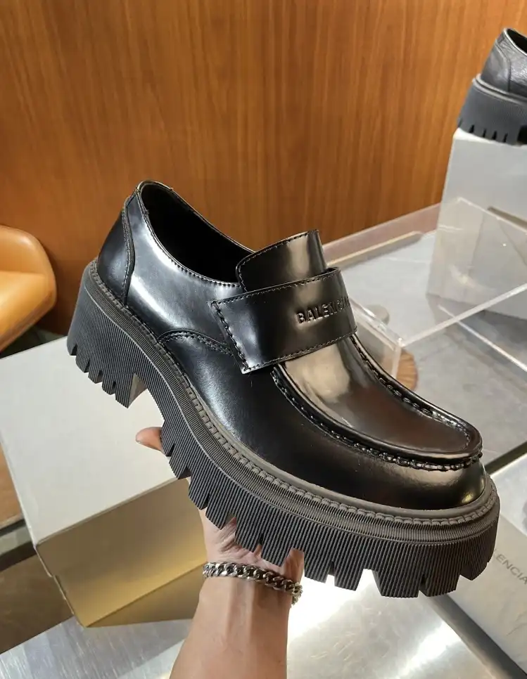 hype Balenciaga Leather Shoes