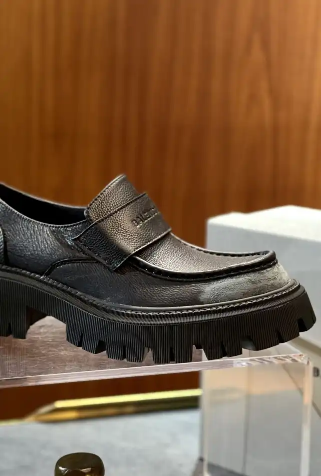 hype Balenciaga Leather Shoes