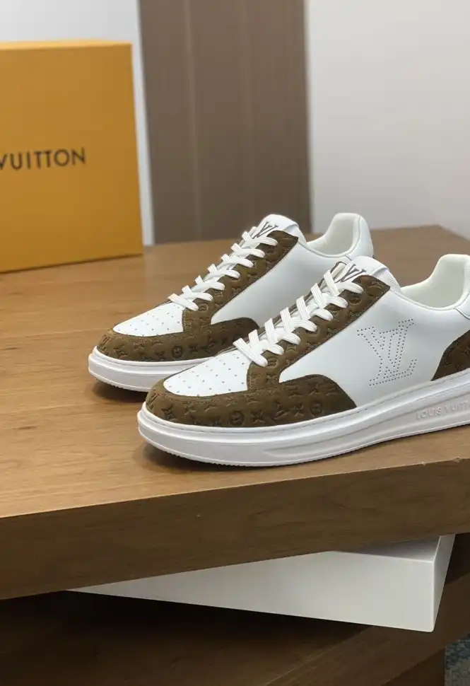 hype Louis Vuitton Sneakers