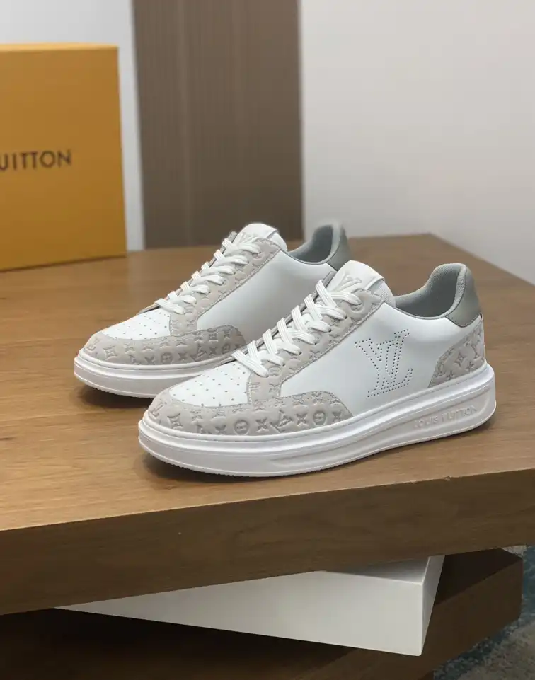 hype Louis Vuitton Sneakers