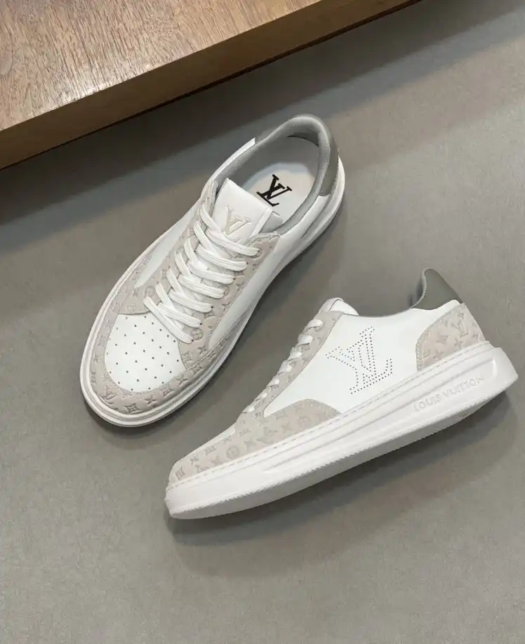 hype Louis Vuitton Sneakers