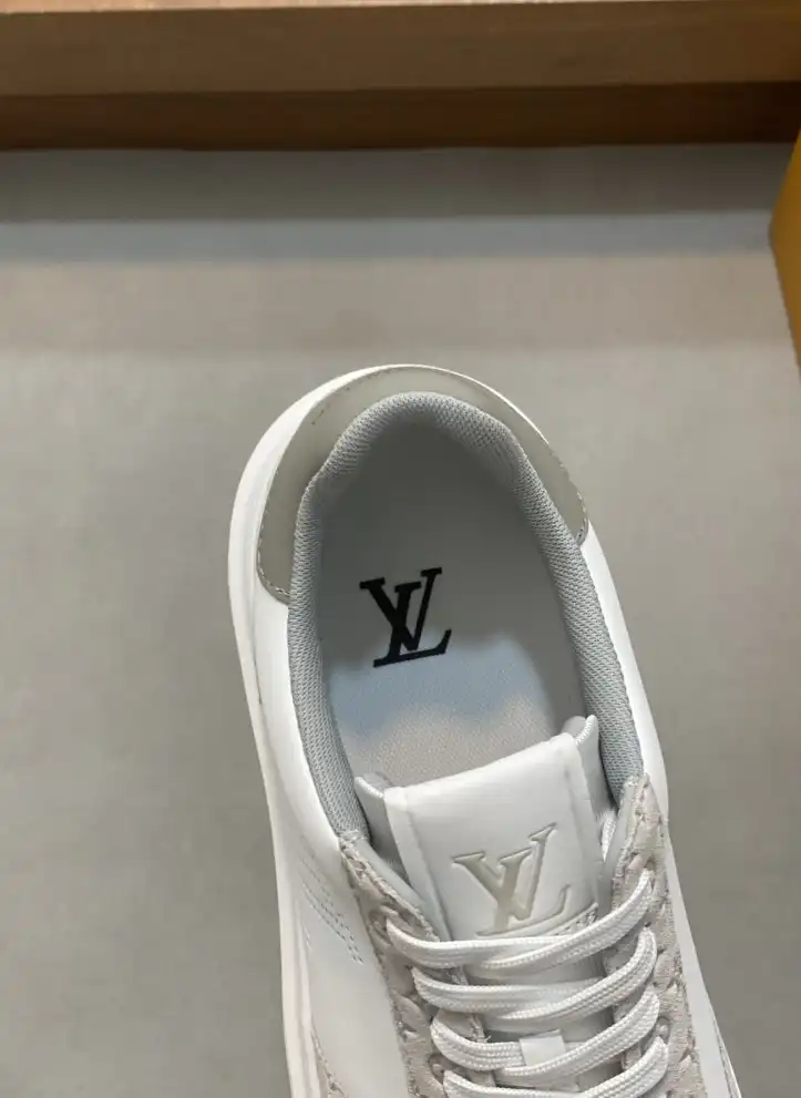 hype Louis Vuitton Sneakers