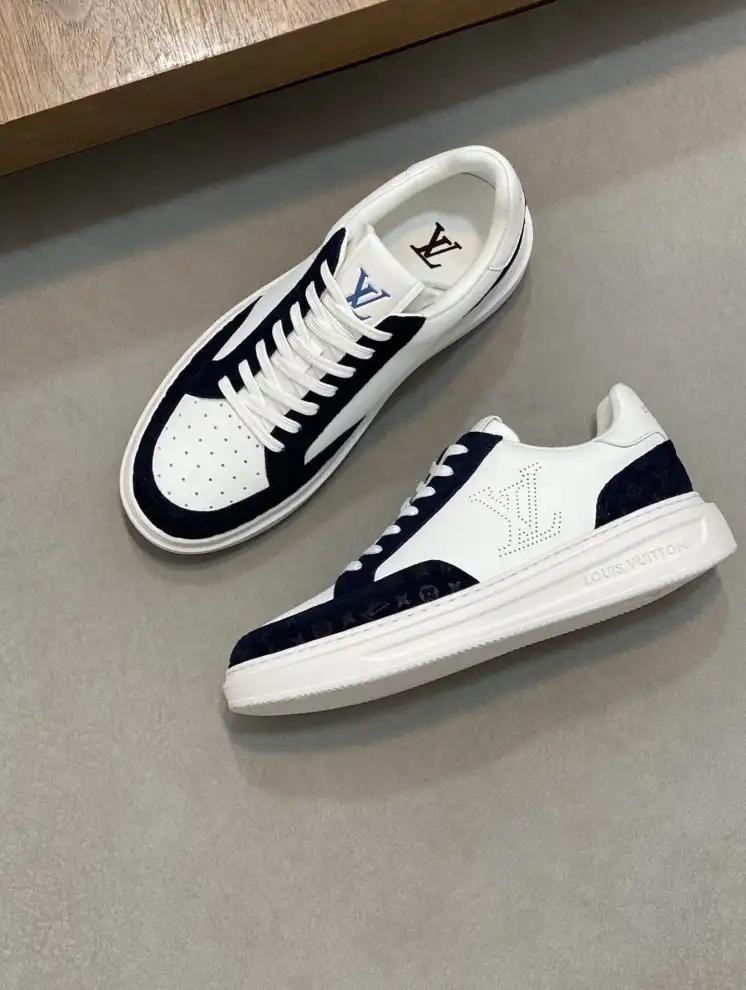 hype Louis Vuitton Sneakers