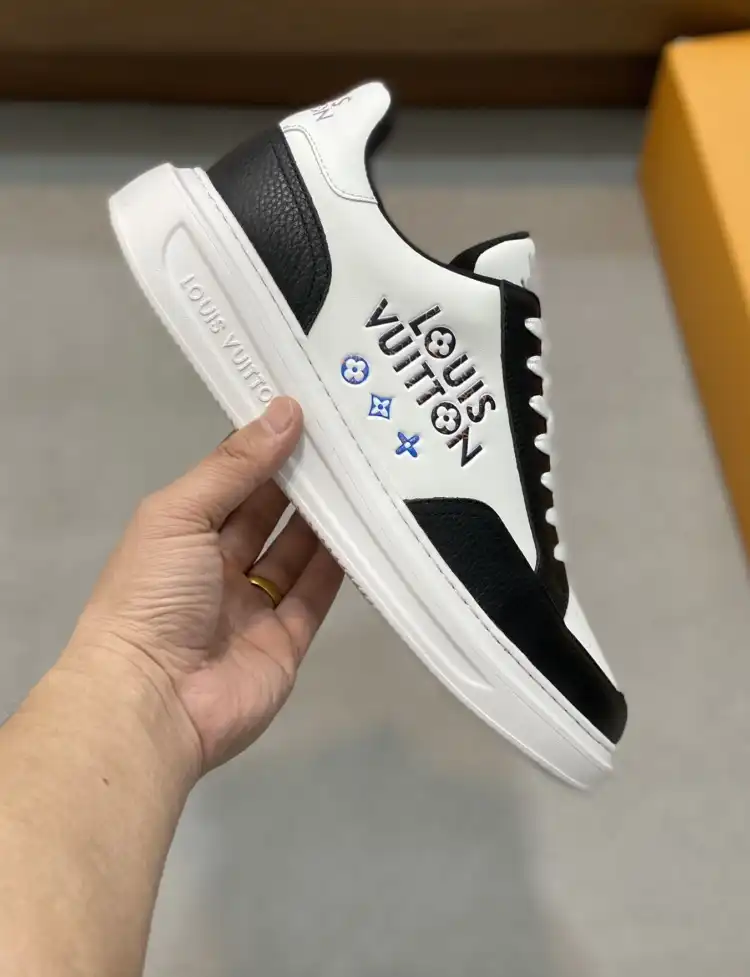 hype Louis Vuitton Sneakers