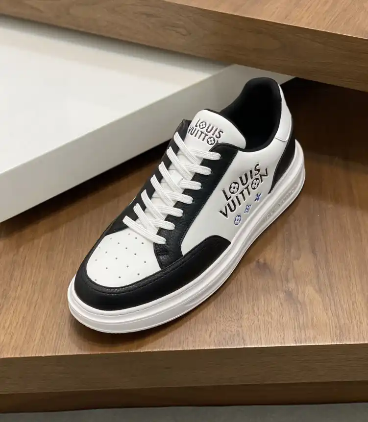 hype Louis Vuitton Sneakers