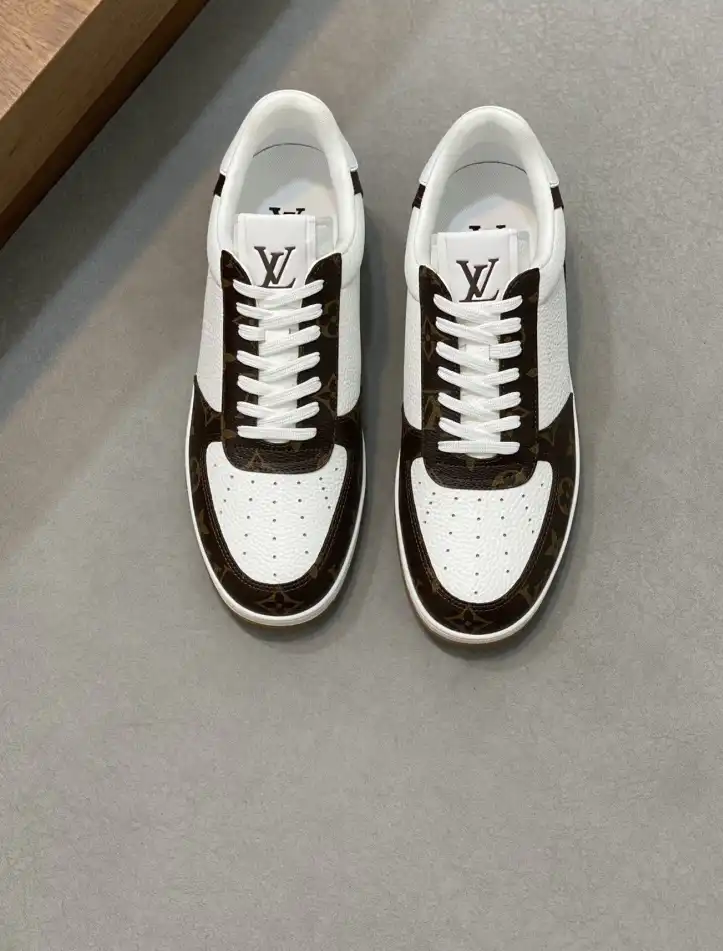 hype Louis Vuitton Sneakers