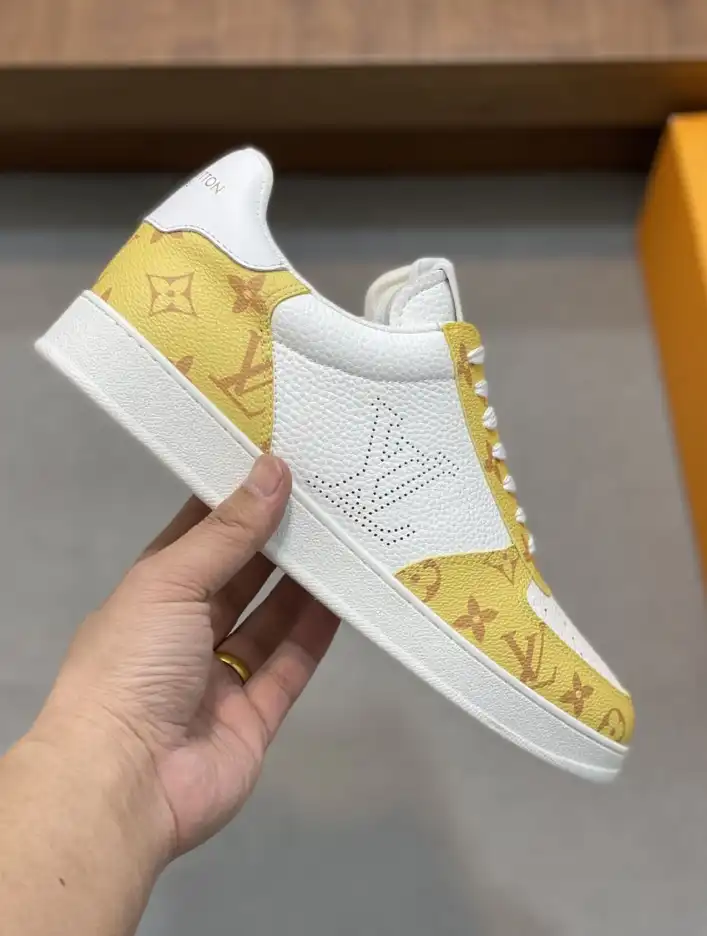 hype Louis Vuitton Sneakers