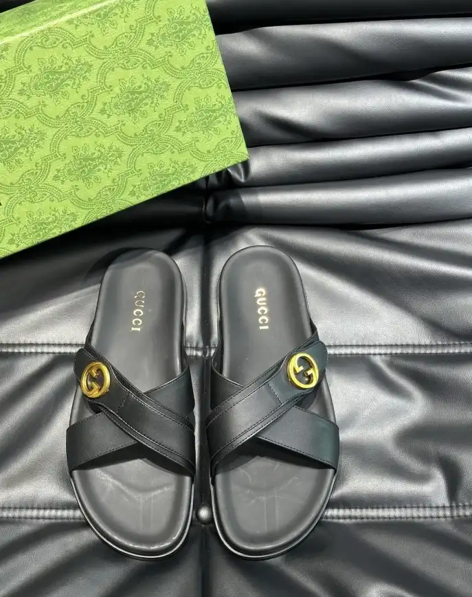 hype Gucci Slippers