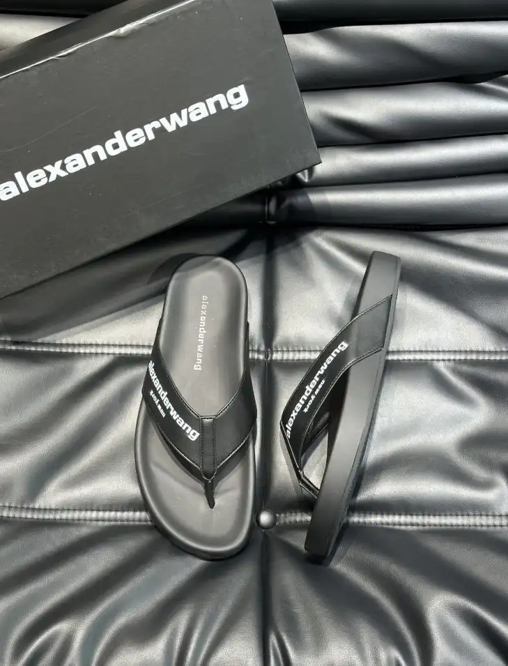 hype Alexander Wang Slippers