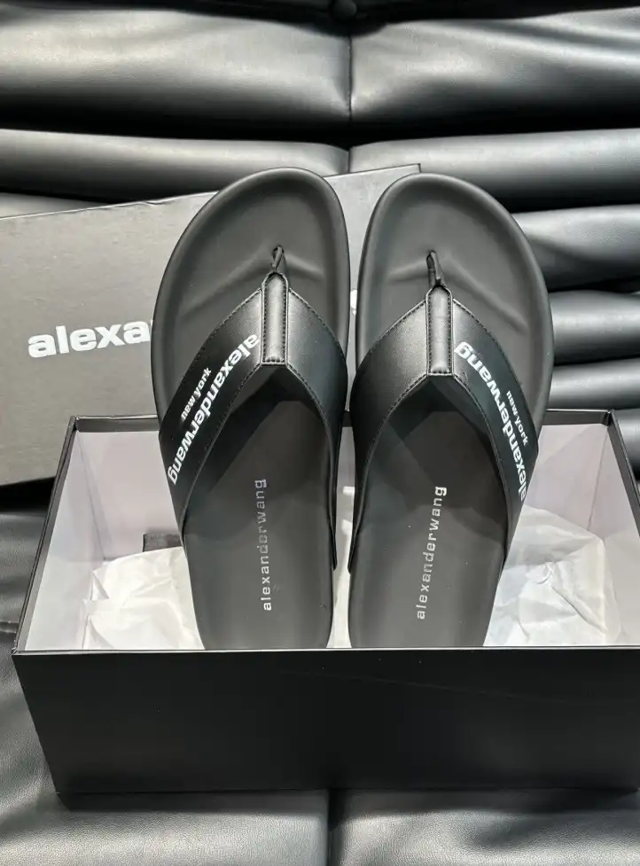 hype Alexander Wang Slippers