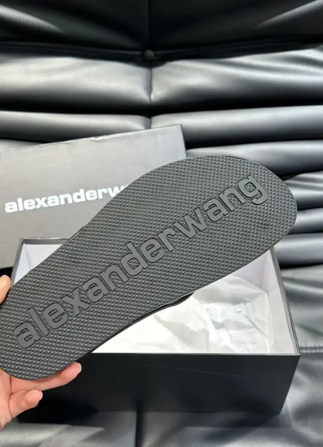 hype Alexander Wang Slippers