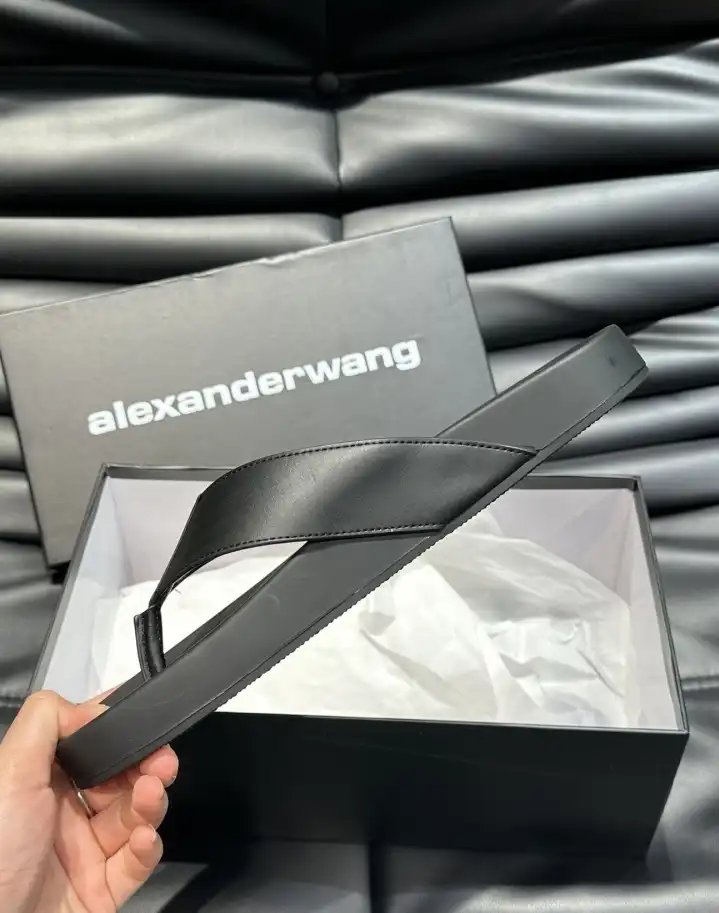 hype Alexander Wang Slippers