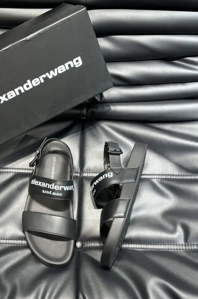 hype Alexander Wang Slippers