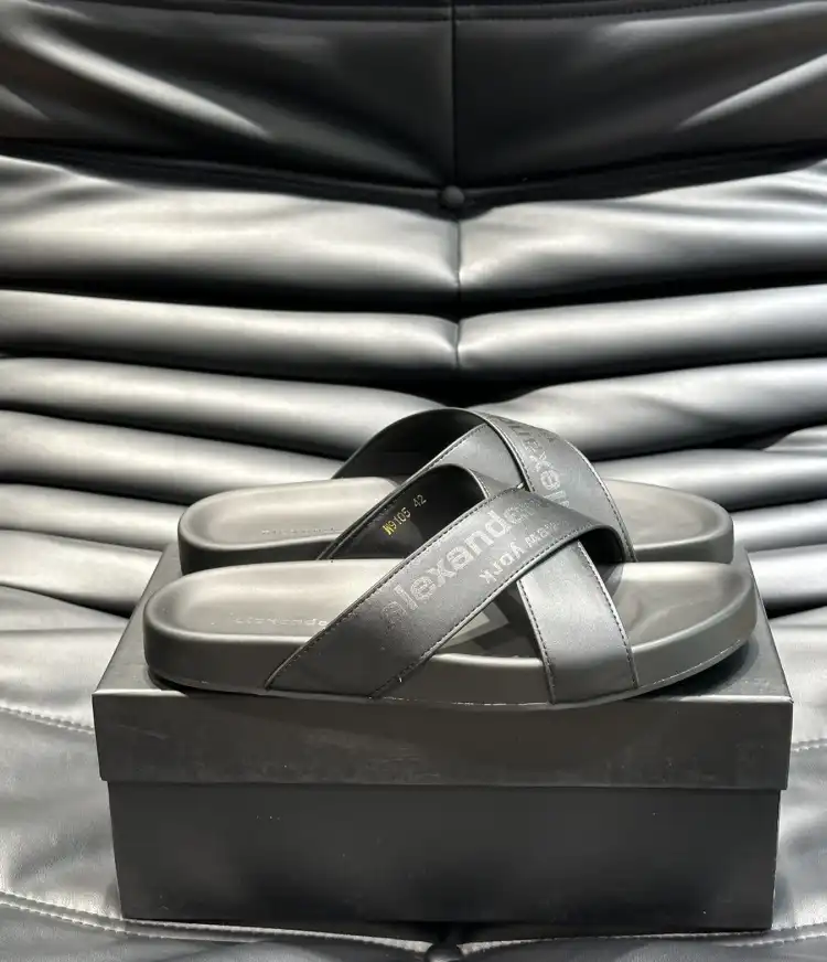 hype Alexander Wang Slippers