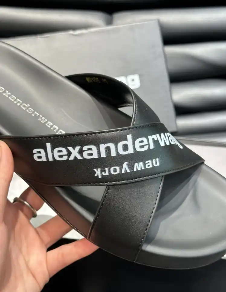 hype Alexander Wang Slippers