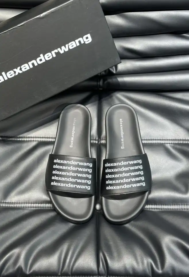 hype Alexander Wang Slippers