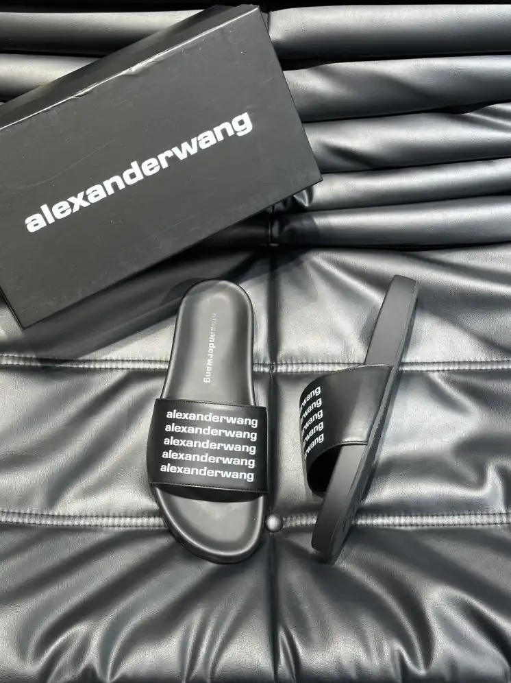 hype Alexander Wang Slippers