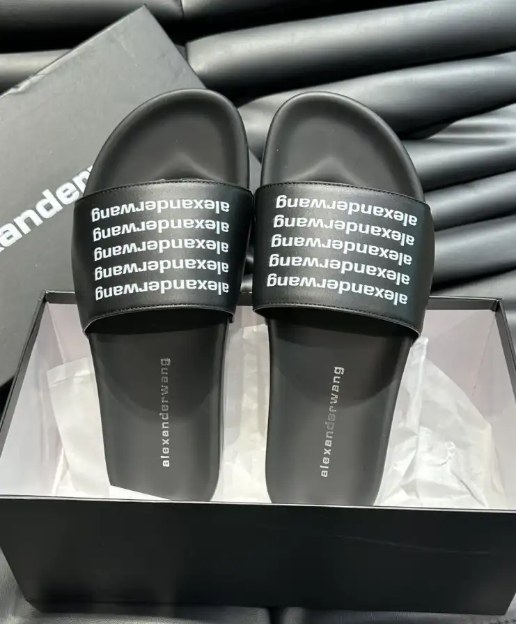 hype Alexander Wang Slippers