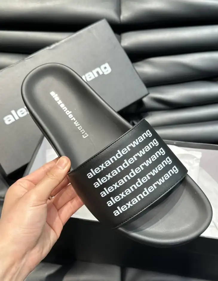 hype Alexander Wang Slippers