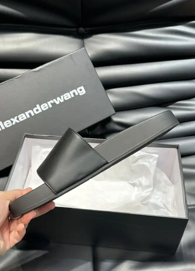 hype Alexander Wang Slippers