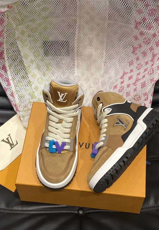 hype Louis Vuitton Sneakers