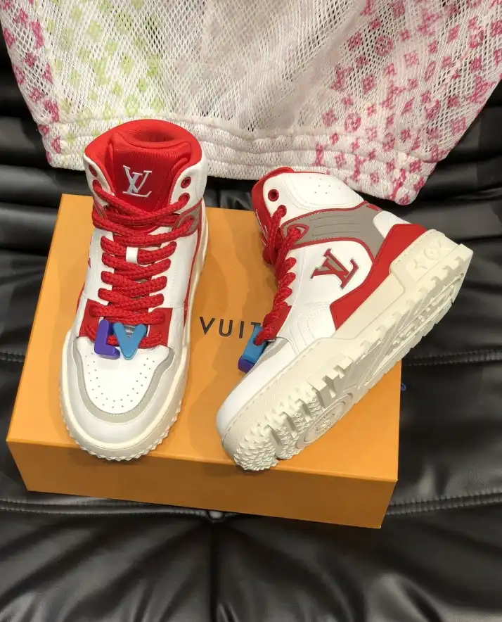 hype Louis Vuitton Sneakers