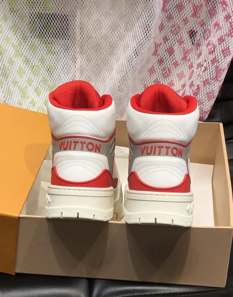 hype Louis Vuitton Sneakers