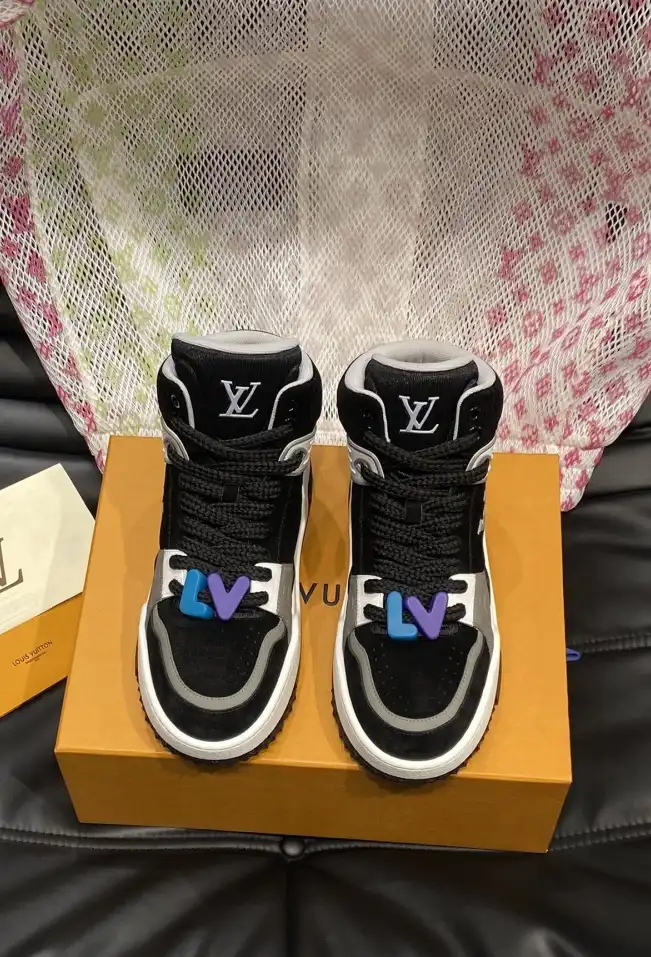 hype Louis Vuitton Sneakers