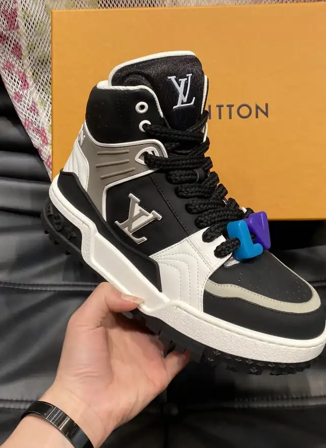 hype Louis Vuitton Sneakers