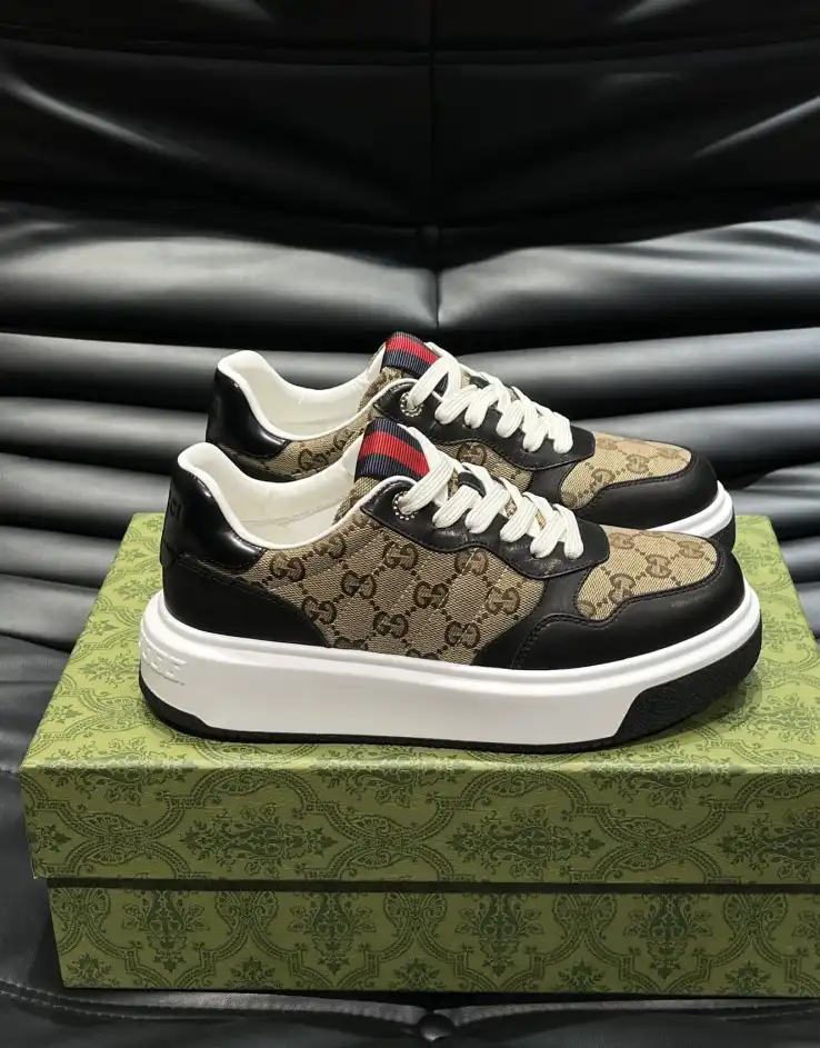 hype Gucci Sneakers