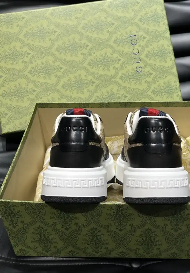 hype Gucci Sneakers