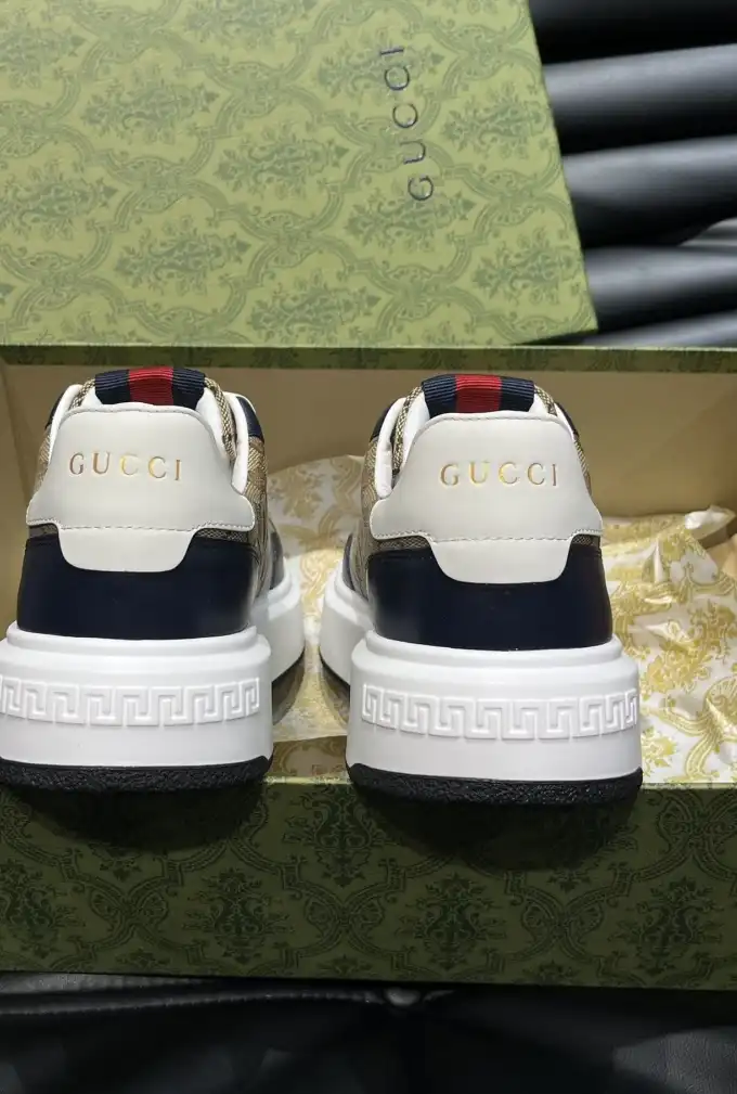 hype Gucci Sneakers