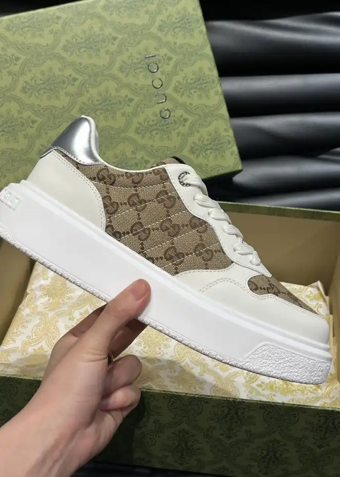 hype Gucci Sneakers