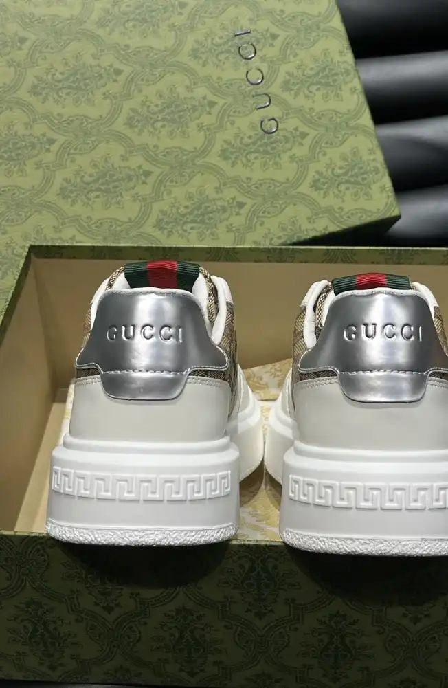 hype Gucci Sneakers