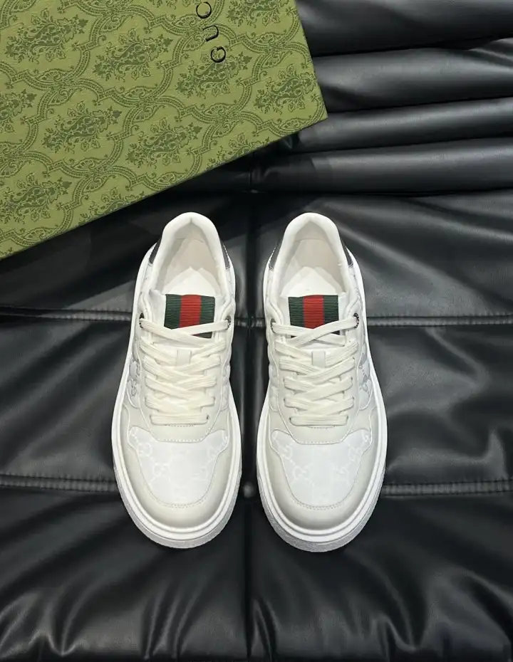 hype Gucci Sneakers