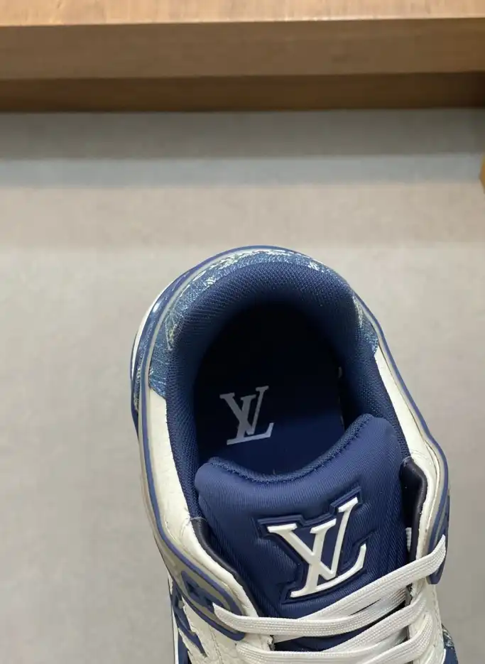 hype Louis Vuitton Sneakers